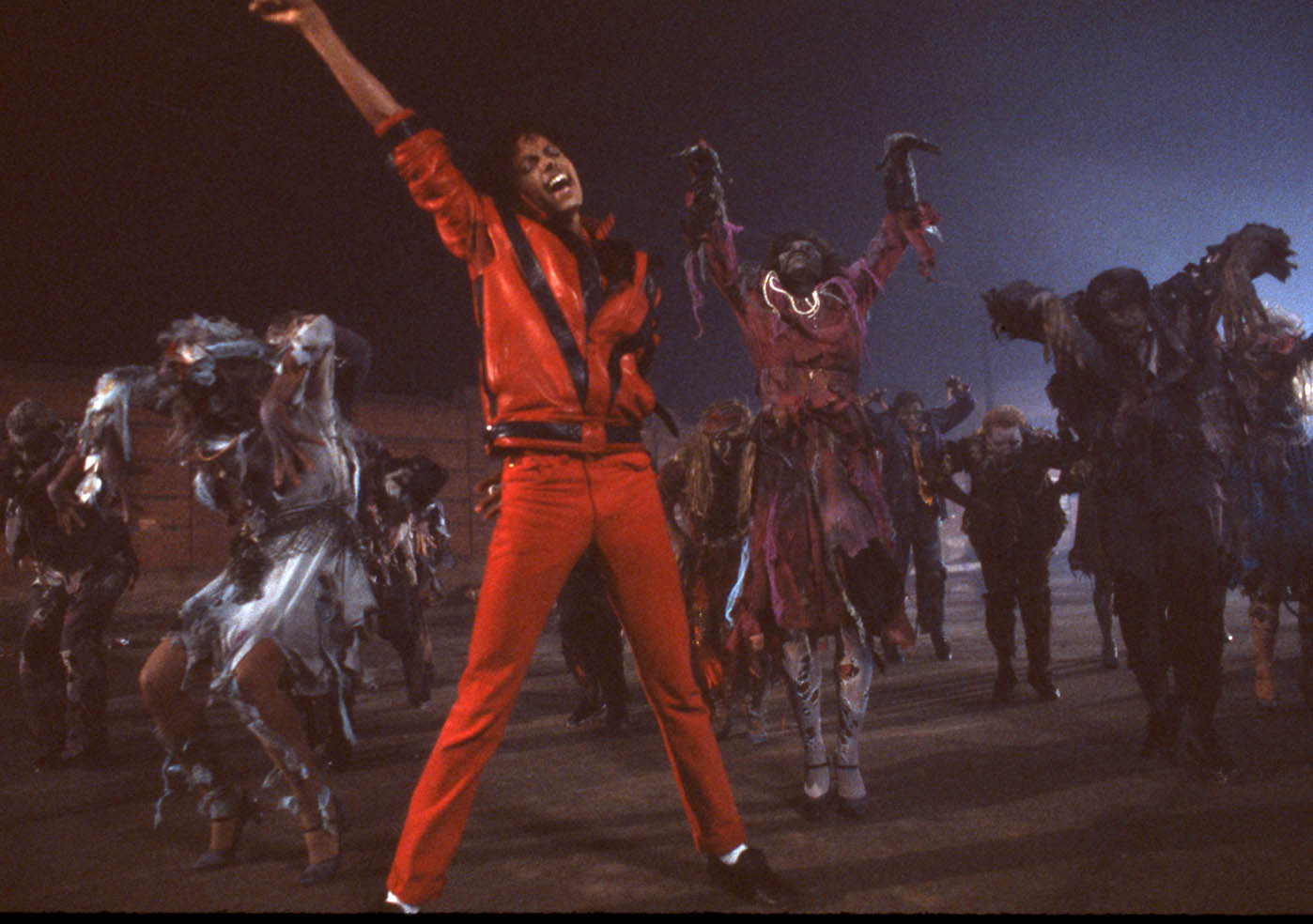 "Thriller" Майкла Джексона больше не самый продаваемый альбом. 