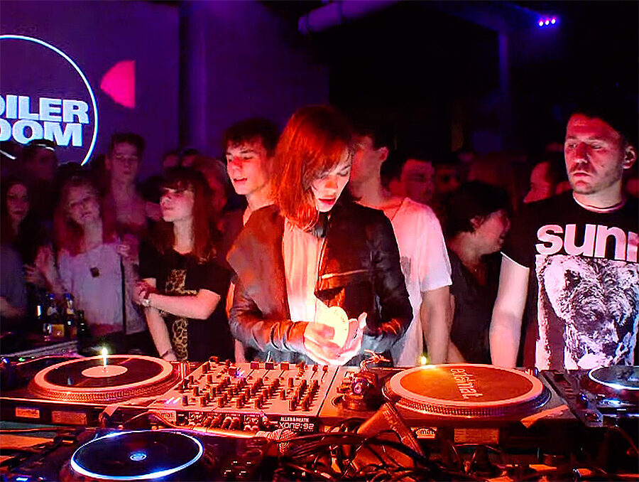 nina-kraviz-boiler-room