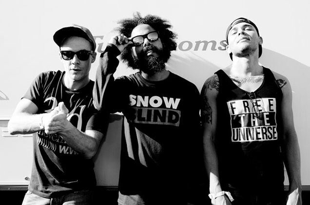 major-lazer-backstage-coachella-650